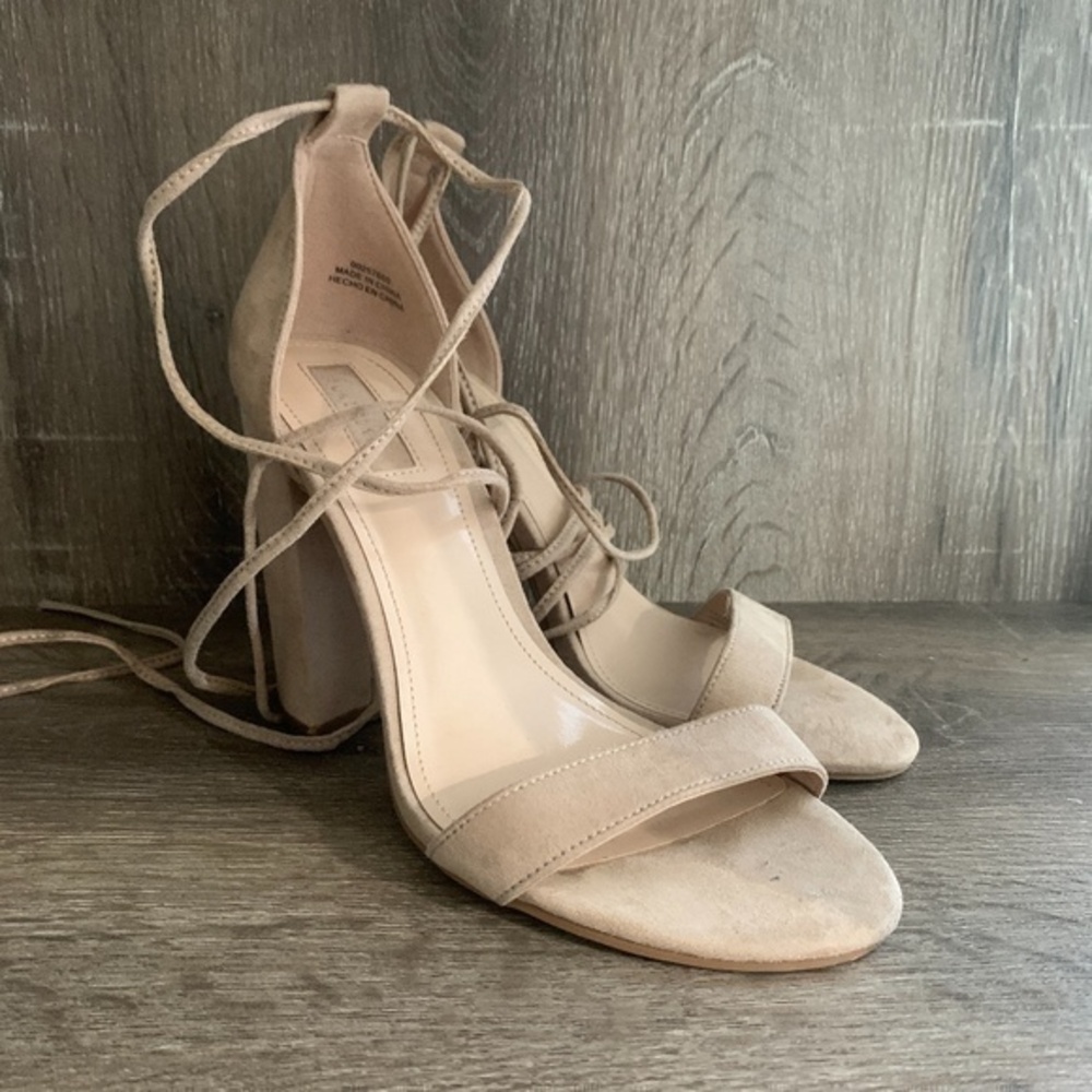 Forever21 Nude Suede 4" Lace Up Heels sz 7.5
